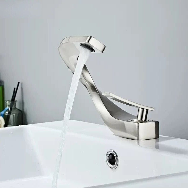 Vern - Grifo curvo para baño