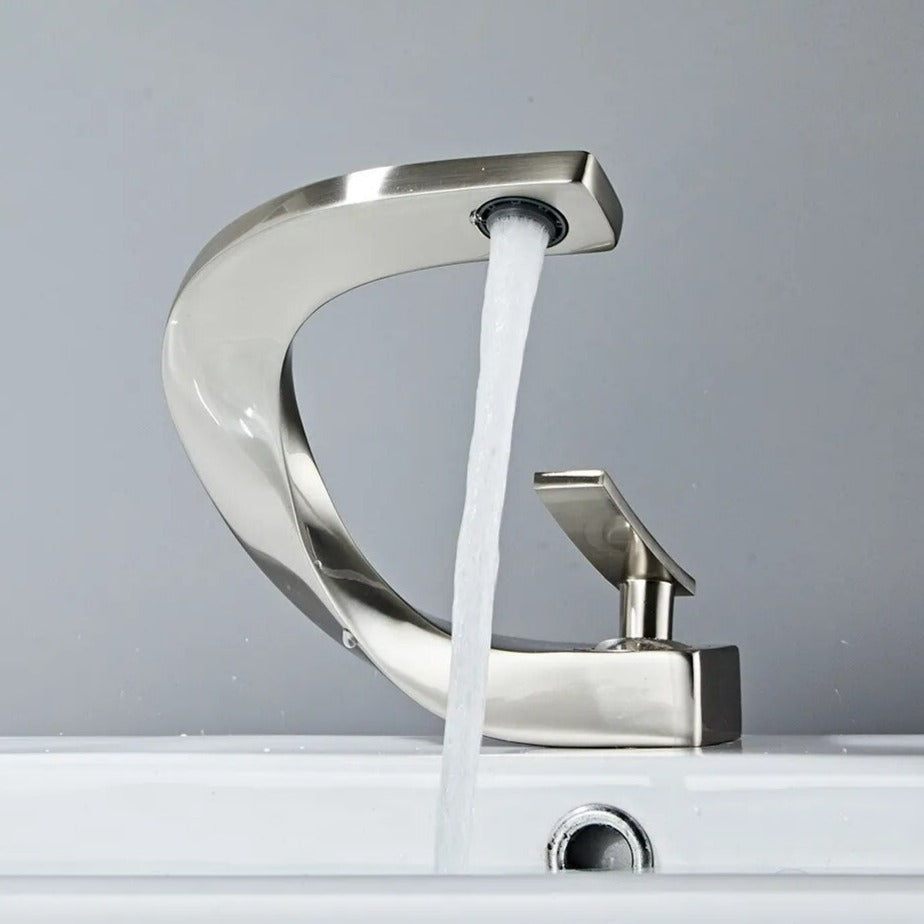 Vern - Grifo curvo para baño