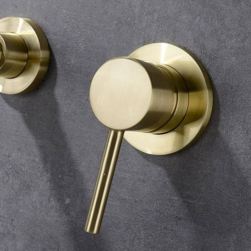 Grifo clásico de pared