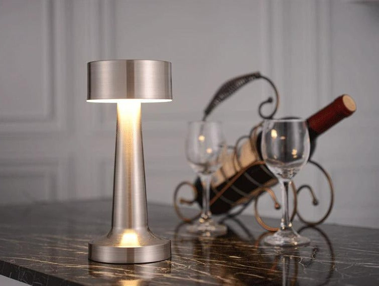Lámpara de mesa LED moderna
