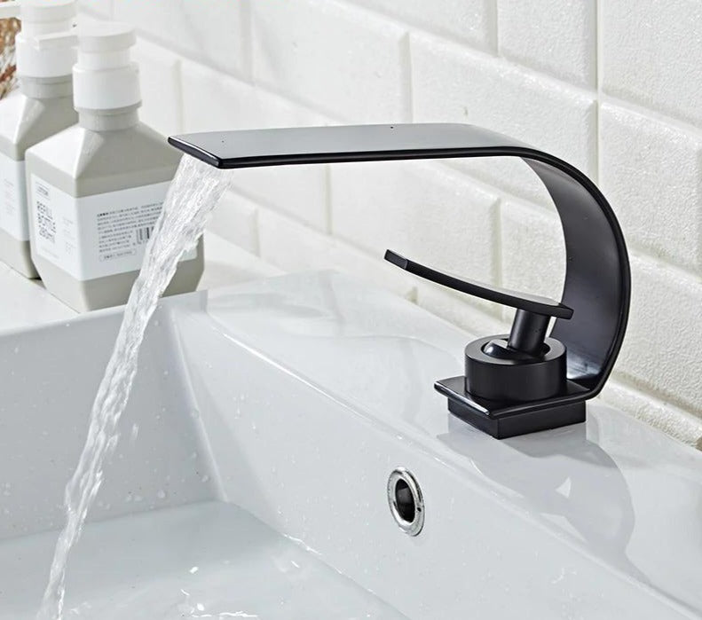 Modern matte black single handle bathroom faucet