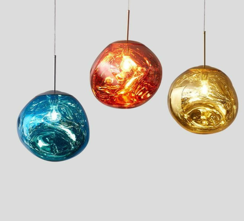 Luces colgantes deformadas de colores