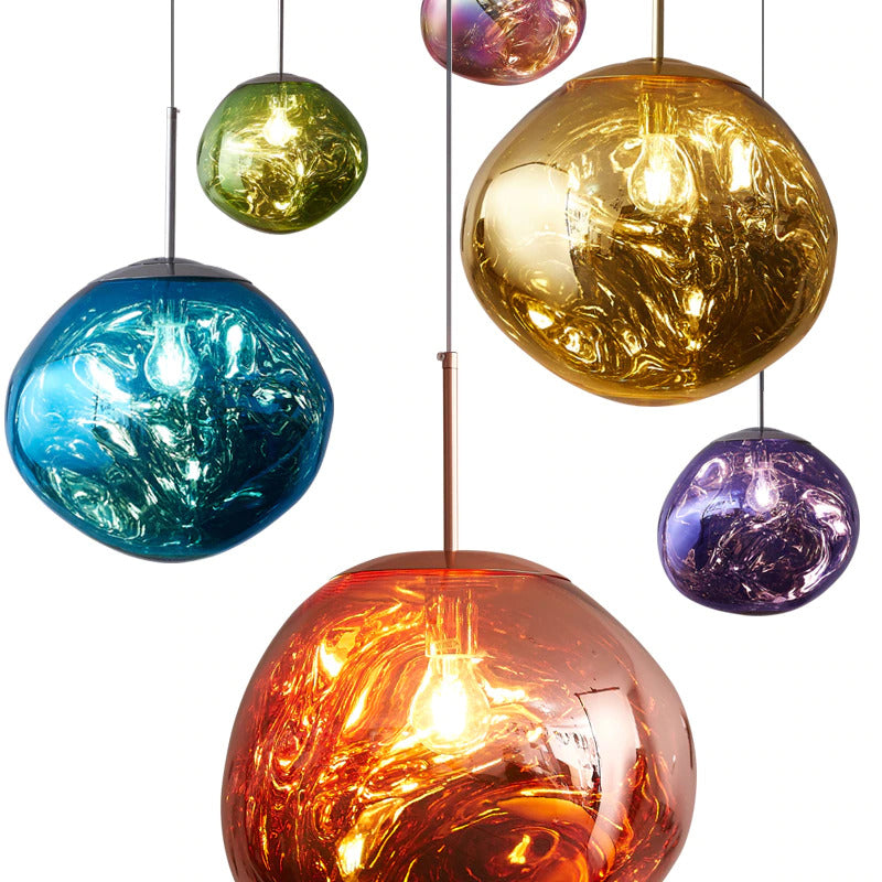 Luces colgantes deformadas de colores