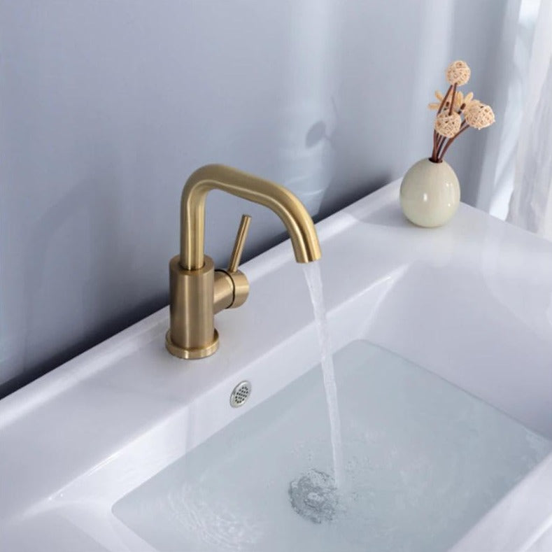 Grifo de baño clásico de una sola manija de latón