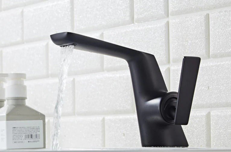 Vera - Grifo de baño moderno