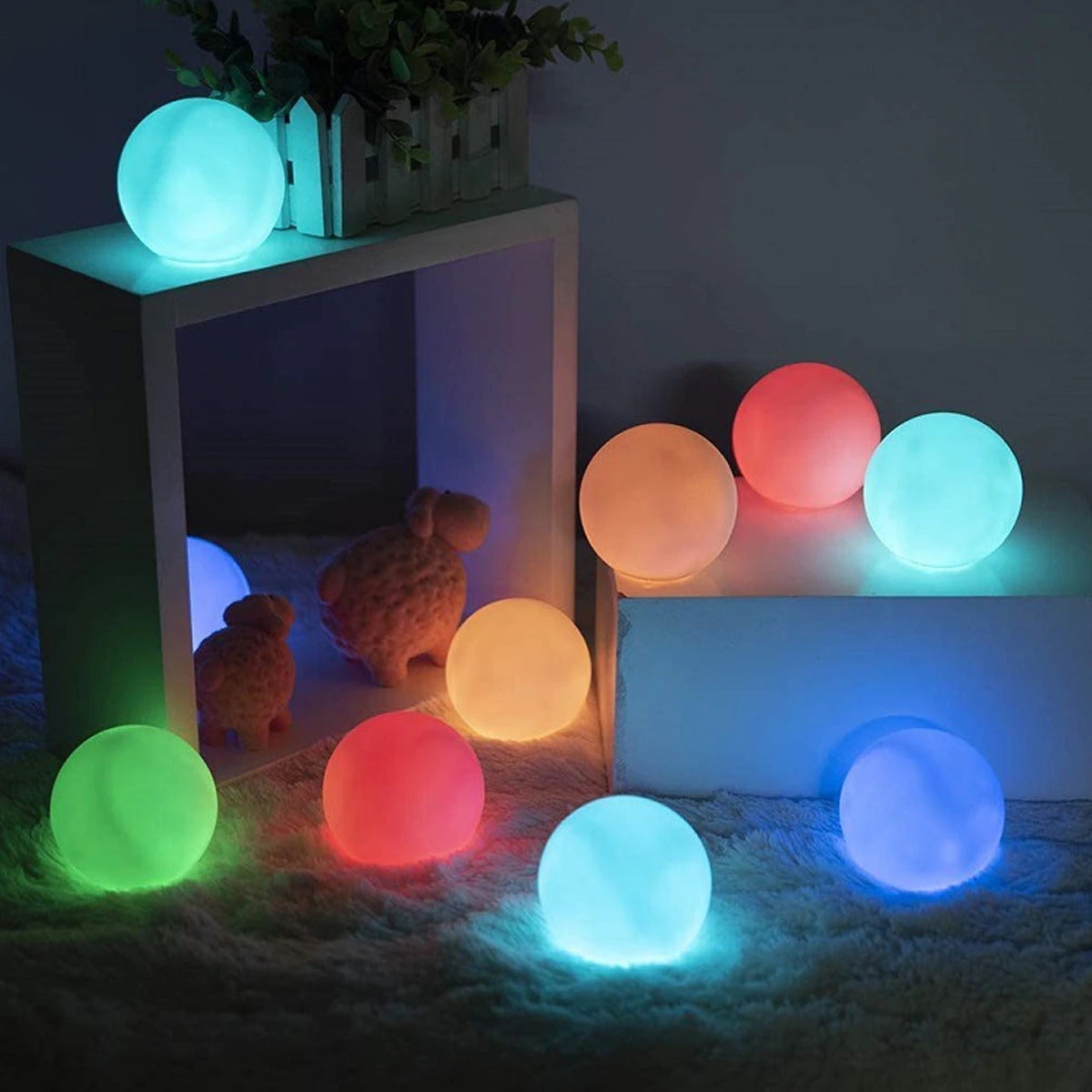 Lunar Cordless LED Indoor & Outdoor Table Light