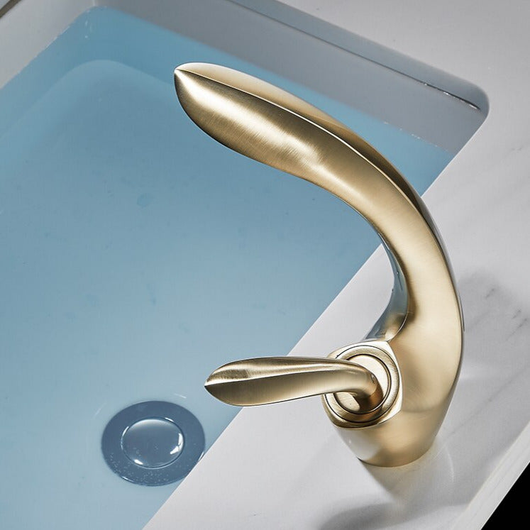 Vita - Modern Curved Bathroom Faucet