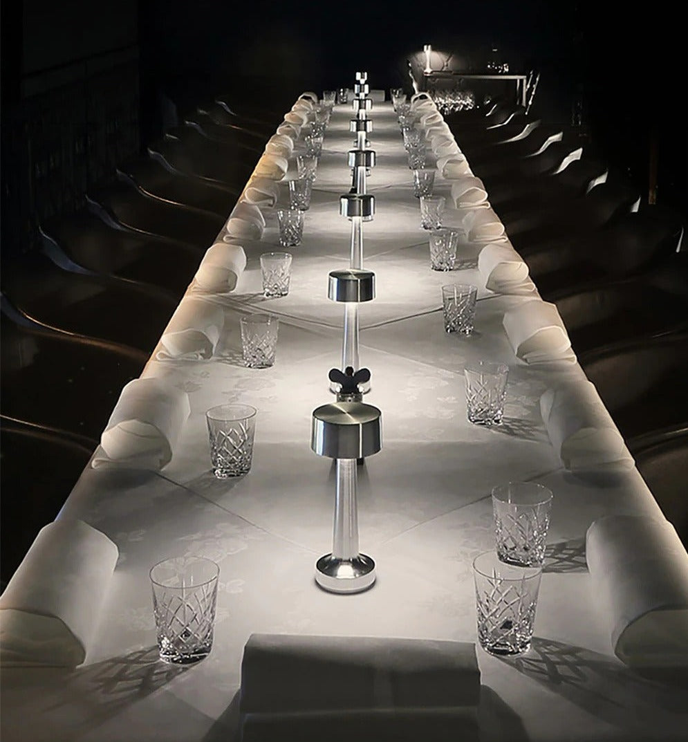 Lámpara de mesa LED moderna