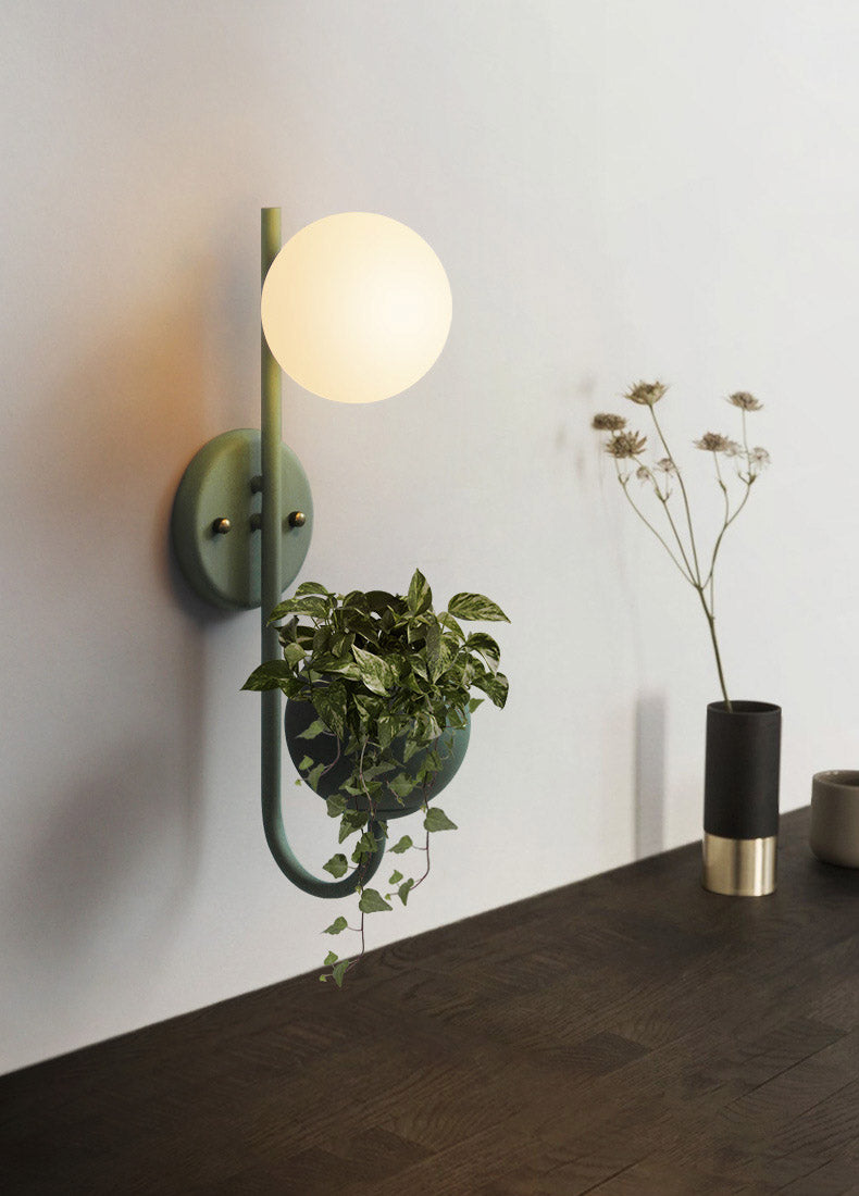 Applique murale moderne avec jardinière