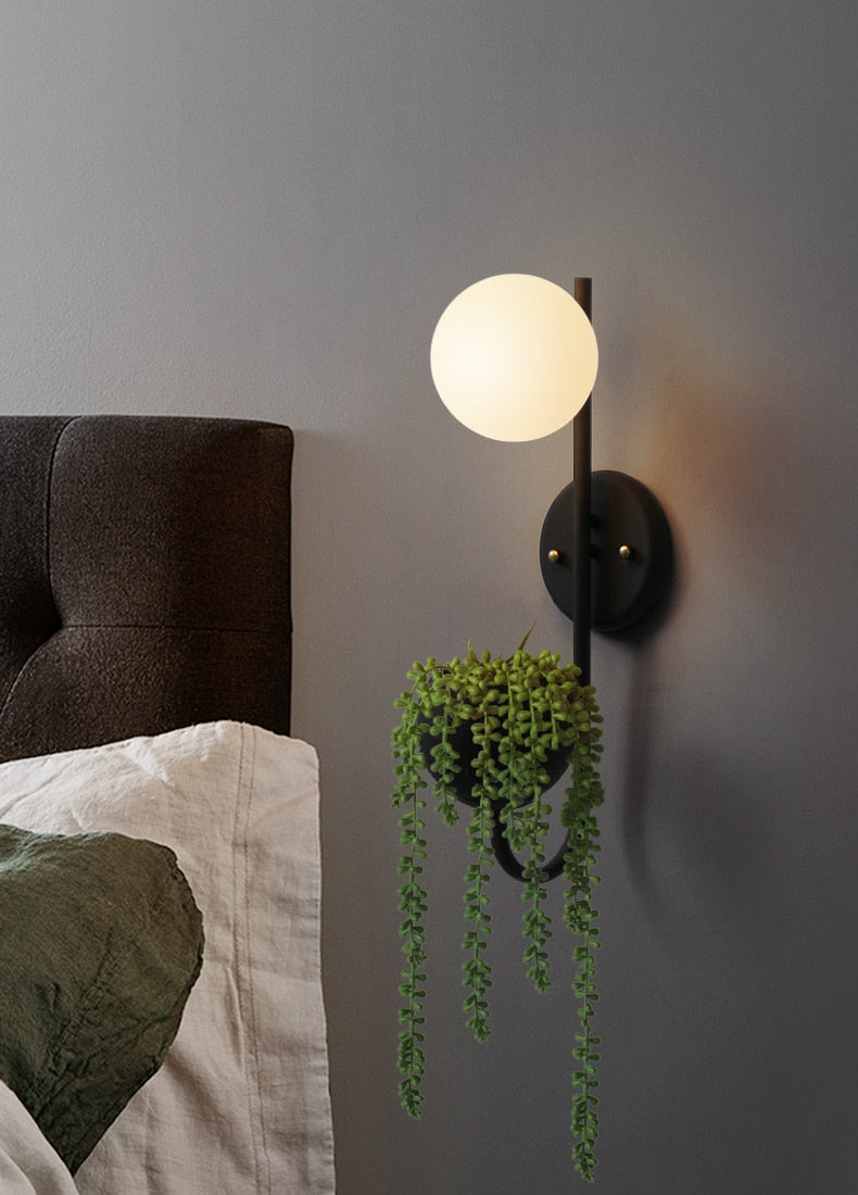 Applique murale moderne avec jardinière