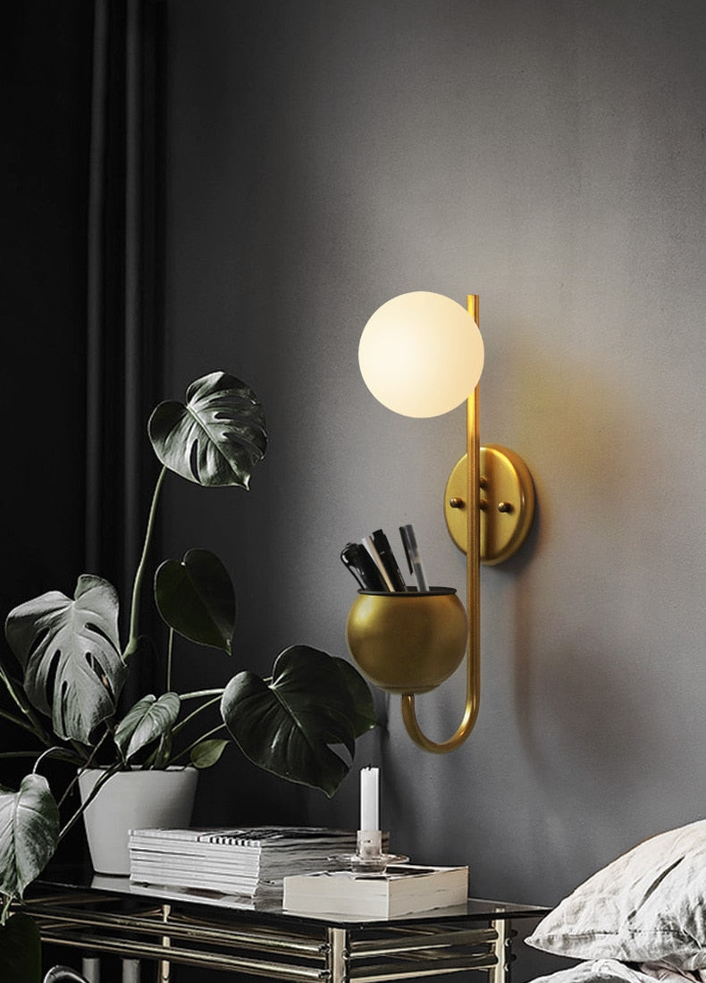 Applique murale moderne avec jardinière