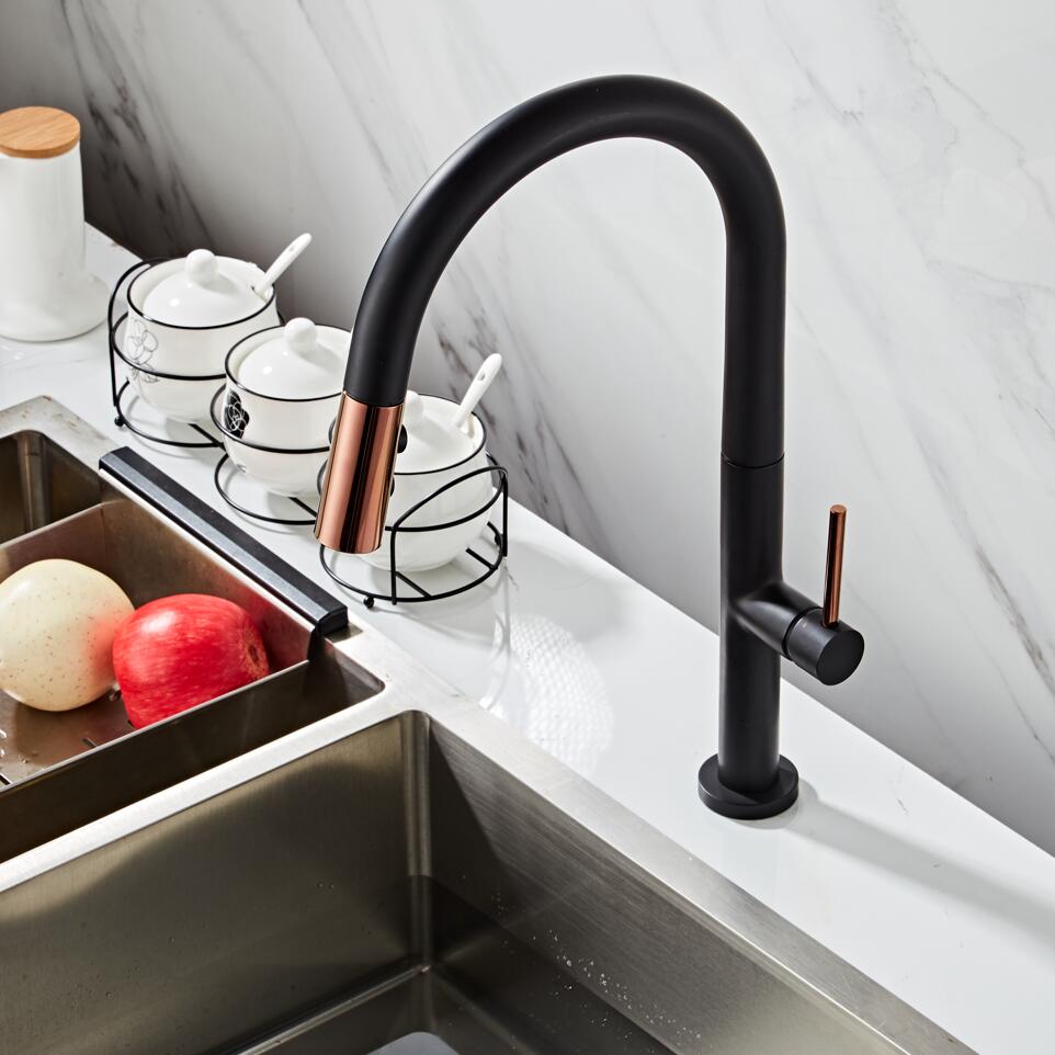 Lidia - Modern Retractable Kitchen Faucet