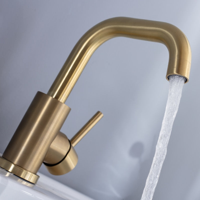 modern single handle brass faucet for master bathroom