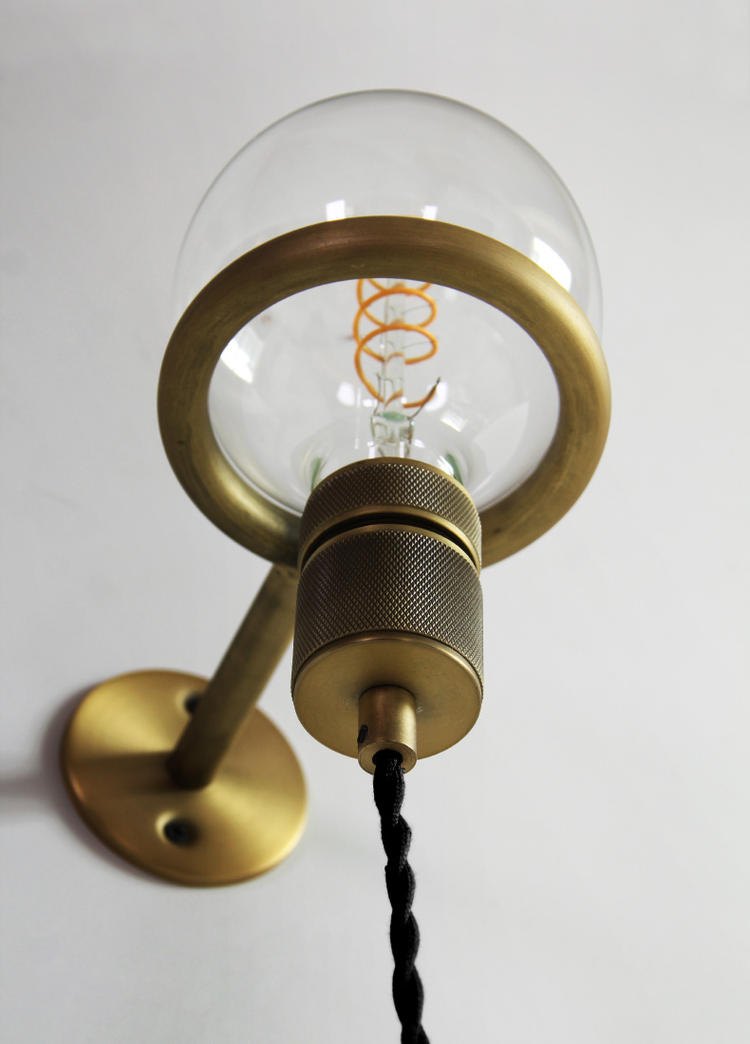 Lámpara de pared con anillo colgante vintage