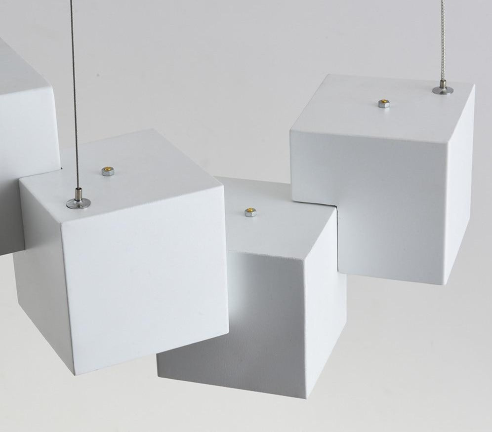 Lustre LED cubique moderne
