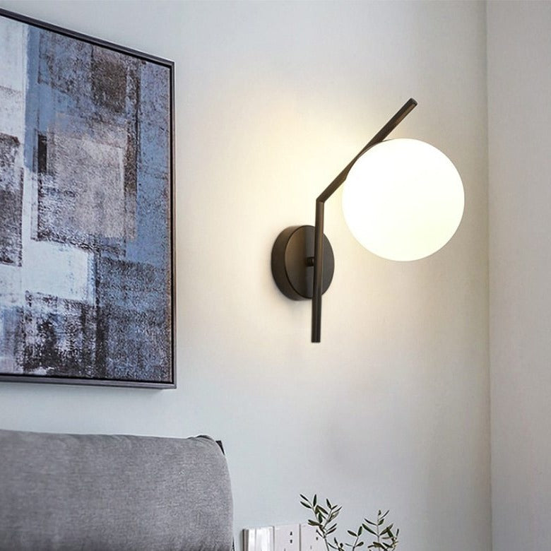 Faulkner - Aplique de pared moderno con globo de cristal