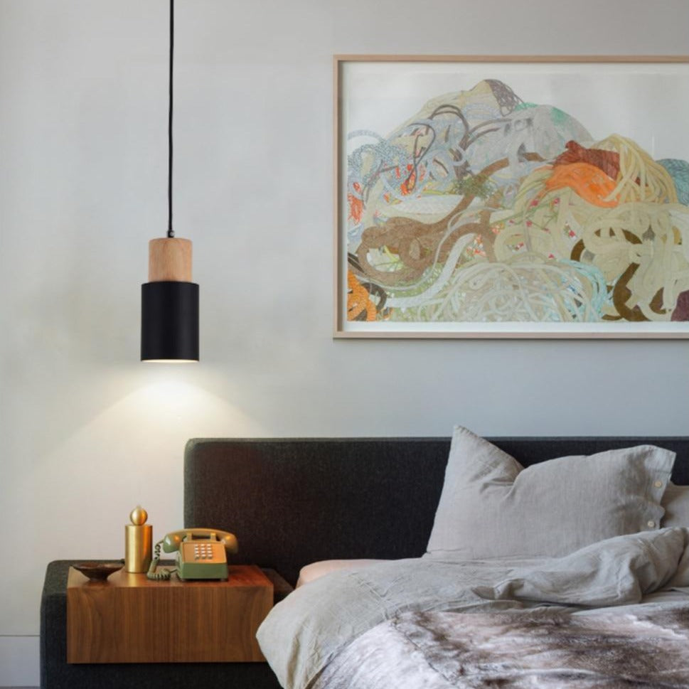 Lámpara colgante nórdica colorida con base de madera