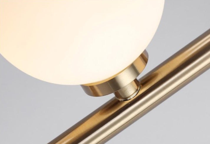 Lampadaire moderne à plusieurs ampoules
