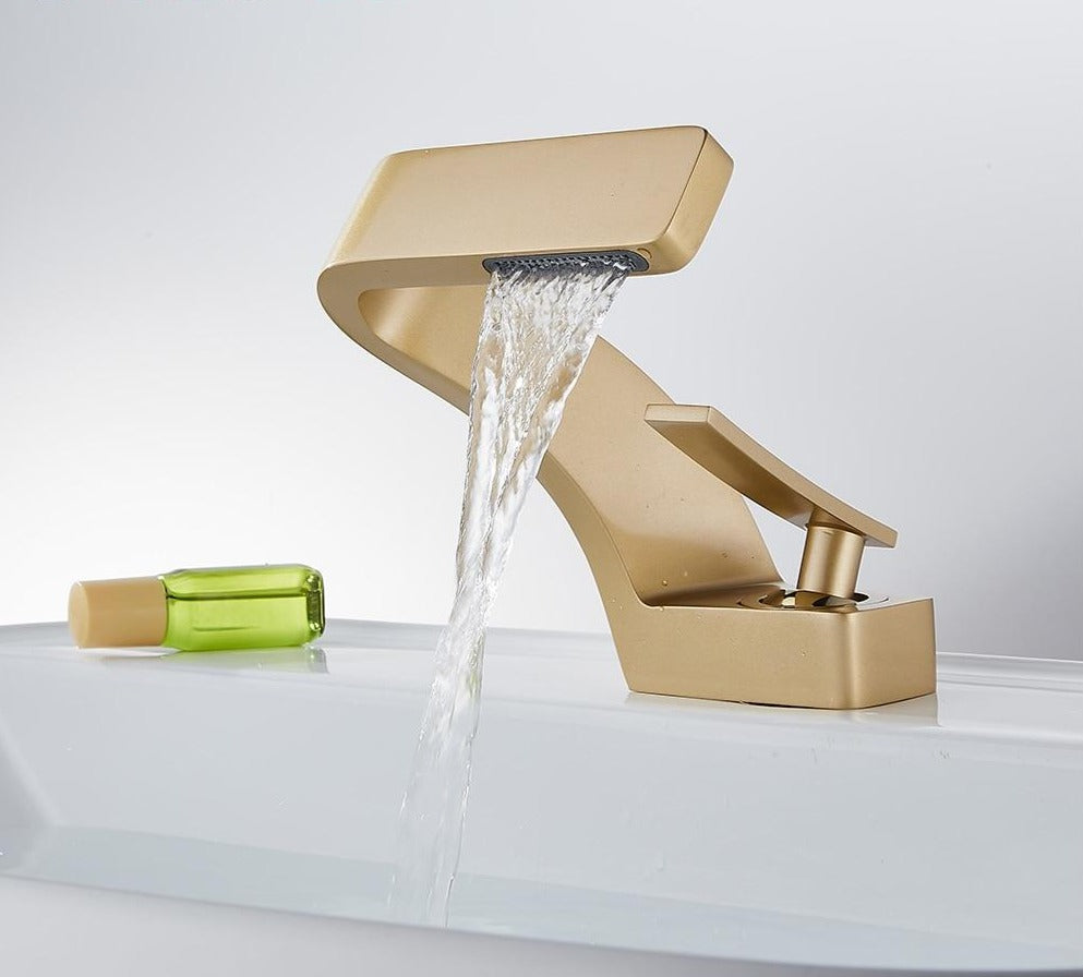 Brushed gold basin faucet