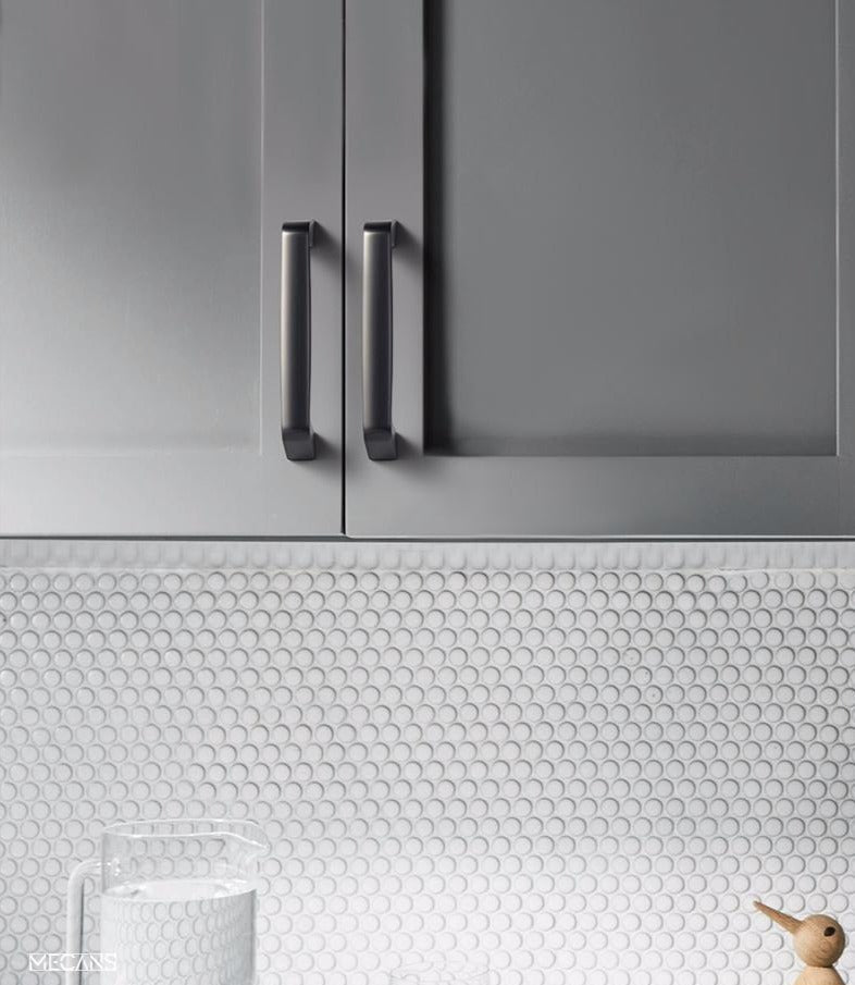 Modern cabinet and drawer handles