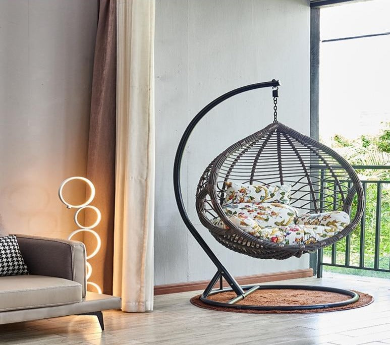 Accent Floor Lamp, five Stacked Circles Accent Lighting in White