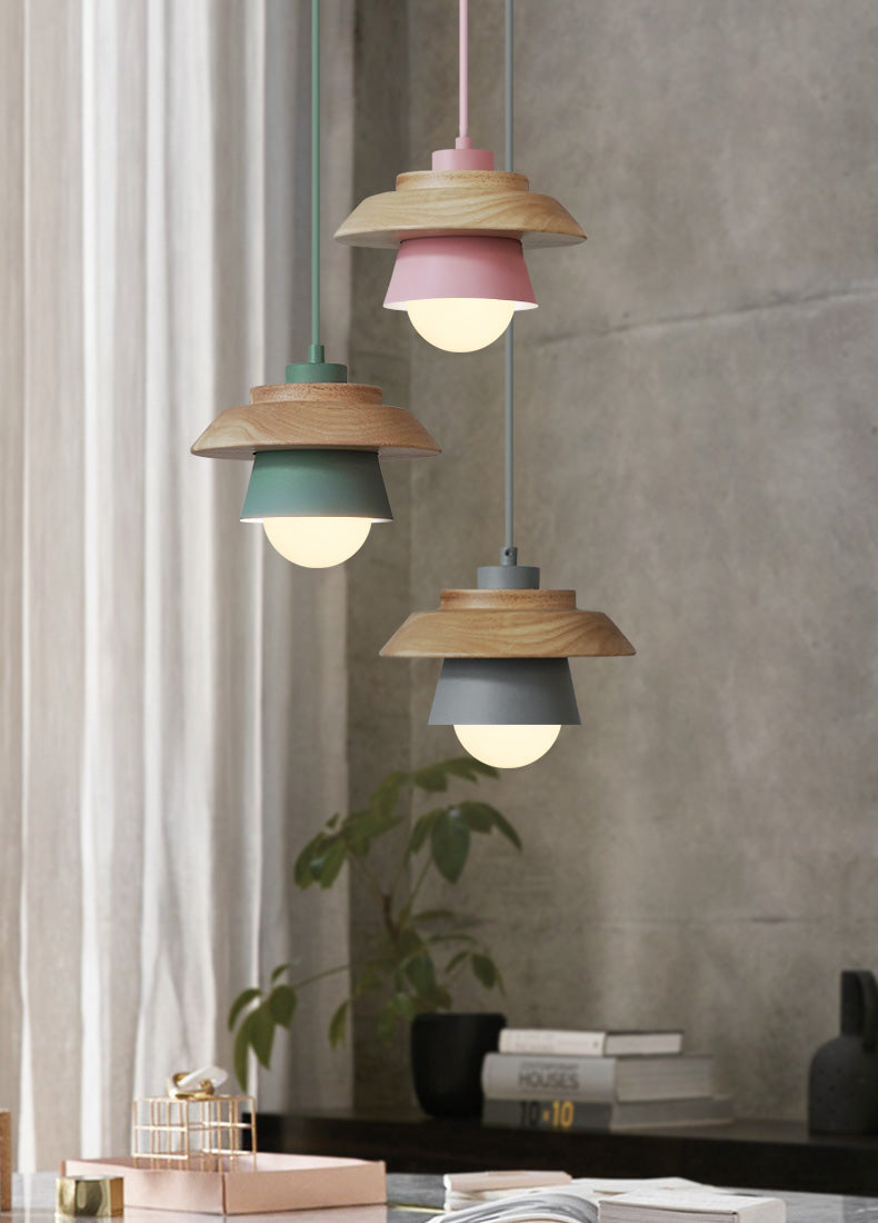 Lámparas colgantes de madera nórdica