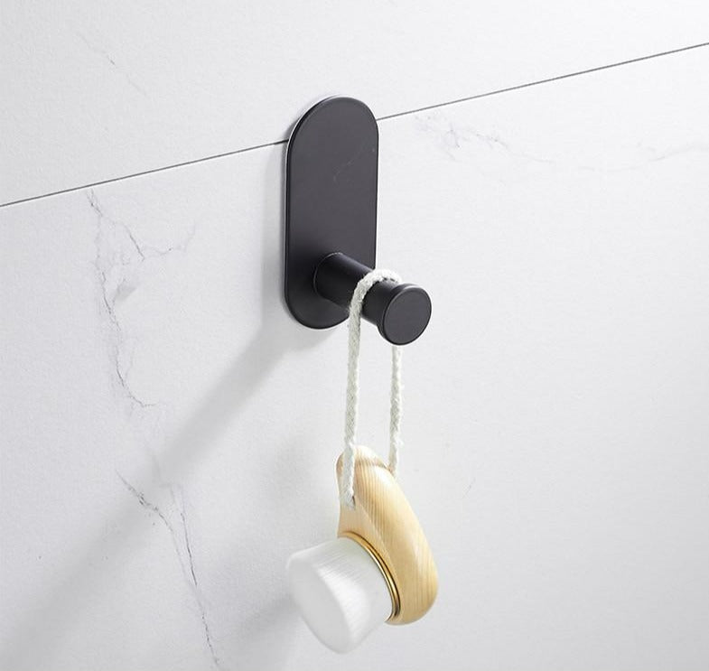 Juego de herrajes para baño moderno