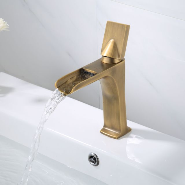 Fallon - Grifo de cascada moderno