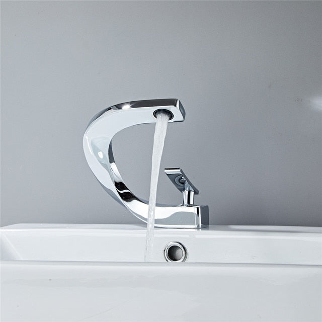 Vern - Grifo curvo para baño