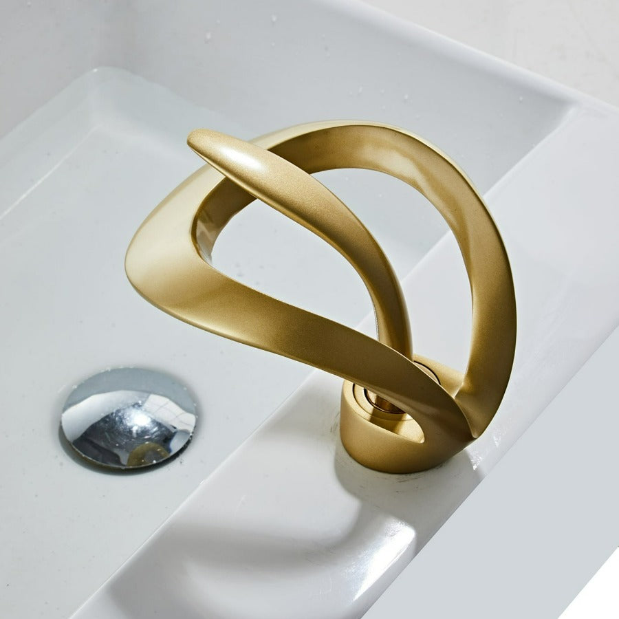 Raven - Modern Curved Bathroom Faucet