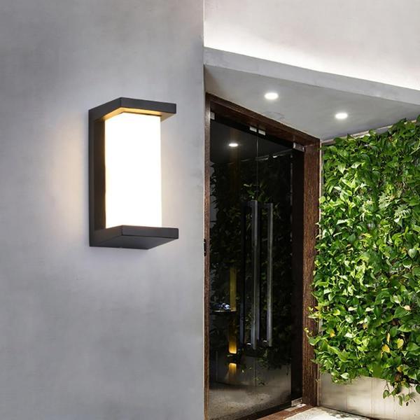 Cool White Modern Vertical LED Outdoor Wall Light