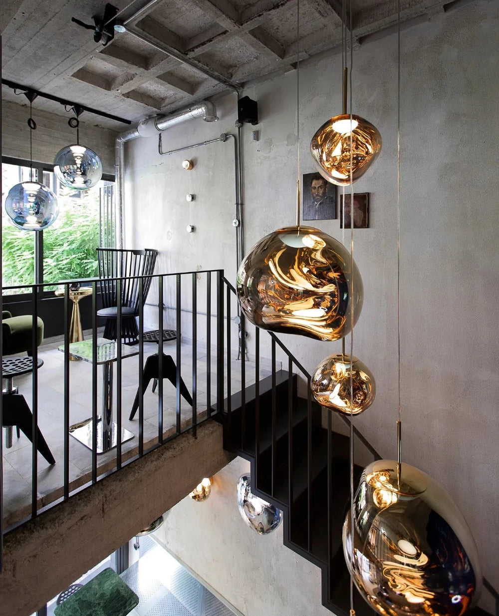 gold modrn reflective stairway pendant lights