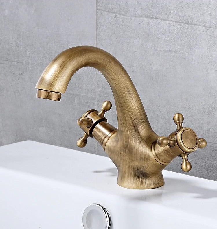 Clio - Vintage Bathroom Faucet