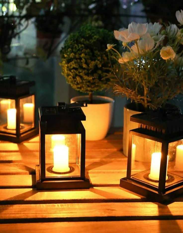 Outdoor solar powered light