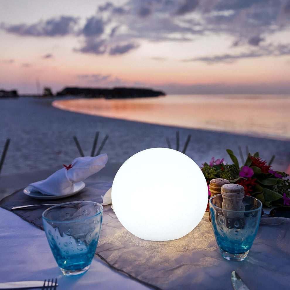 Lunar Cordless LED Indoor & Outdoor Table Light – Hadley