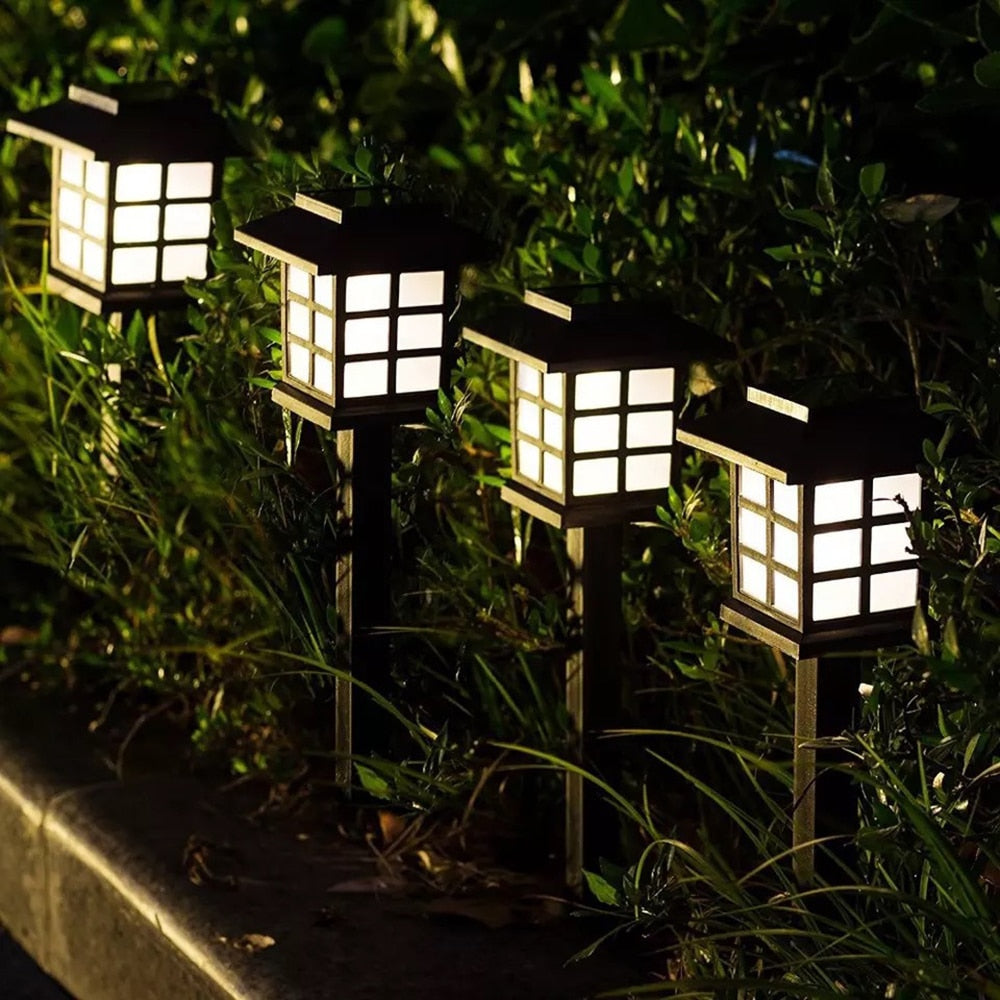 Outdoor solar yard lighting