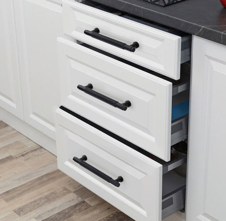 Black drawer and cabinet handles for kitchens
