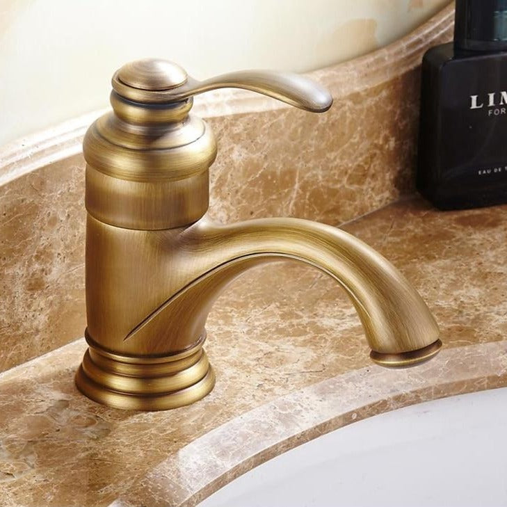 single handle brass bathroom faucet