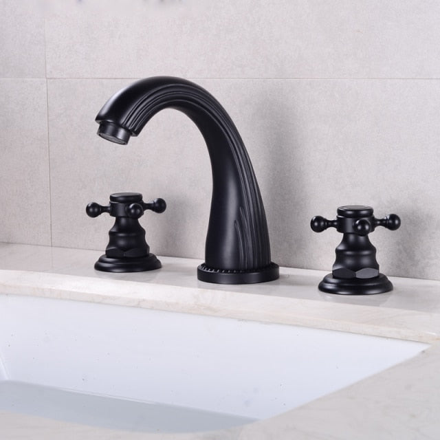 three hole classic bathroom faucet