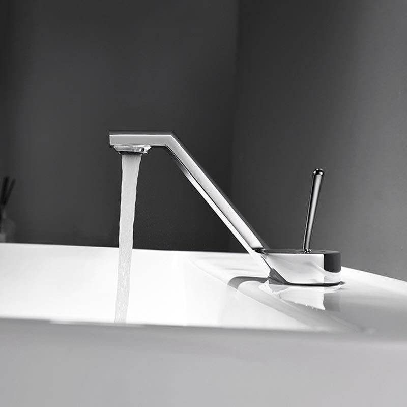 Chrome single handle modern bathroom faucet