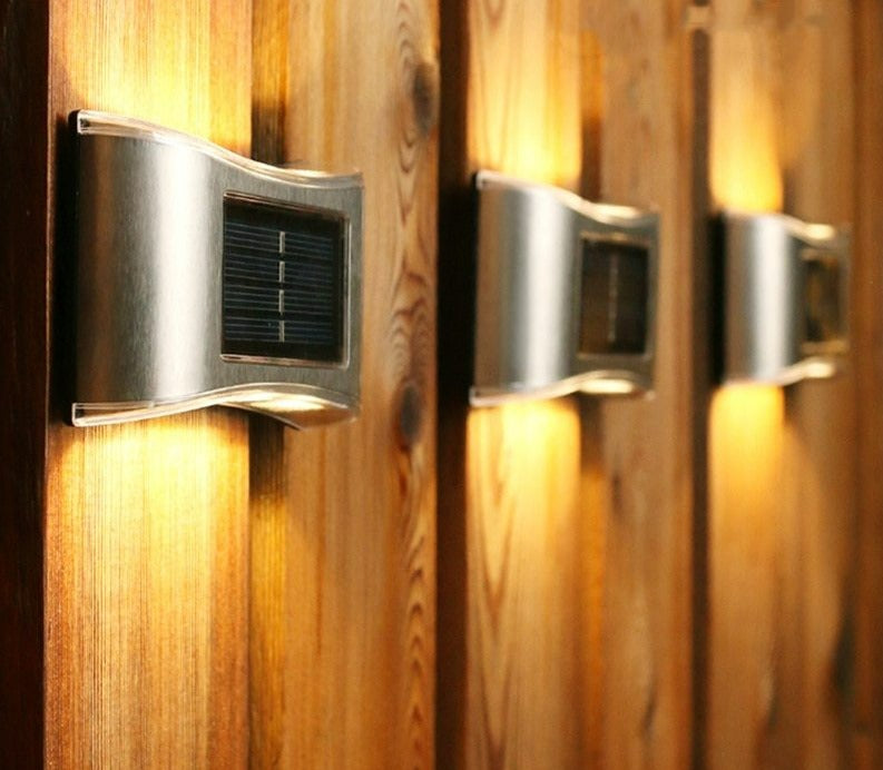 Solar LED Outdoor Wall Lights in warm light