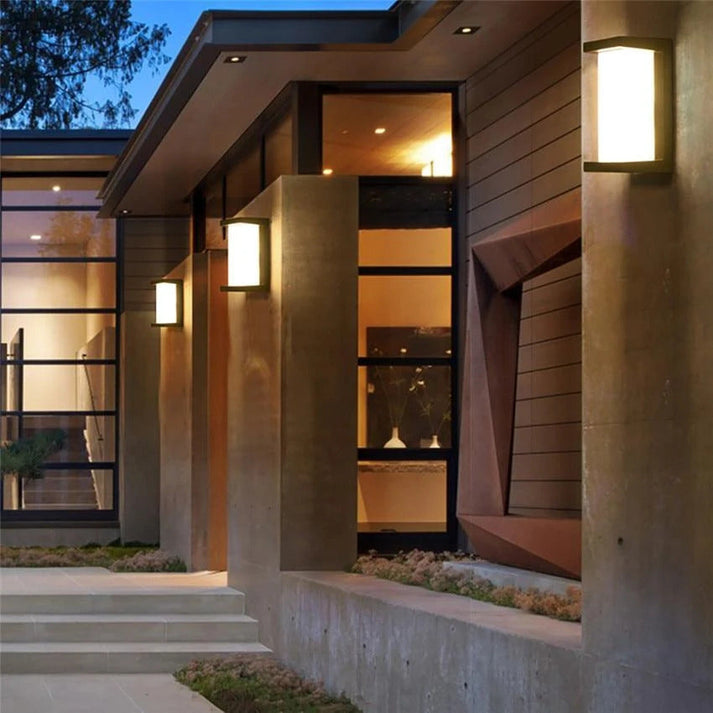 Vertical LED Outdoor Light – Hadley